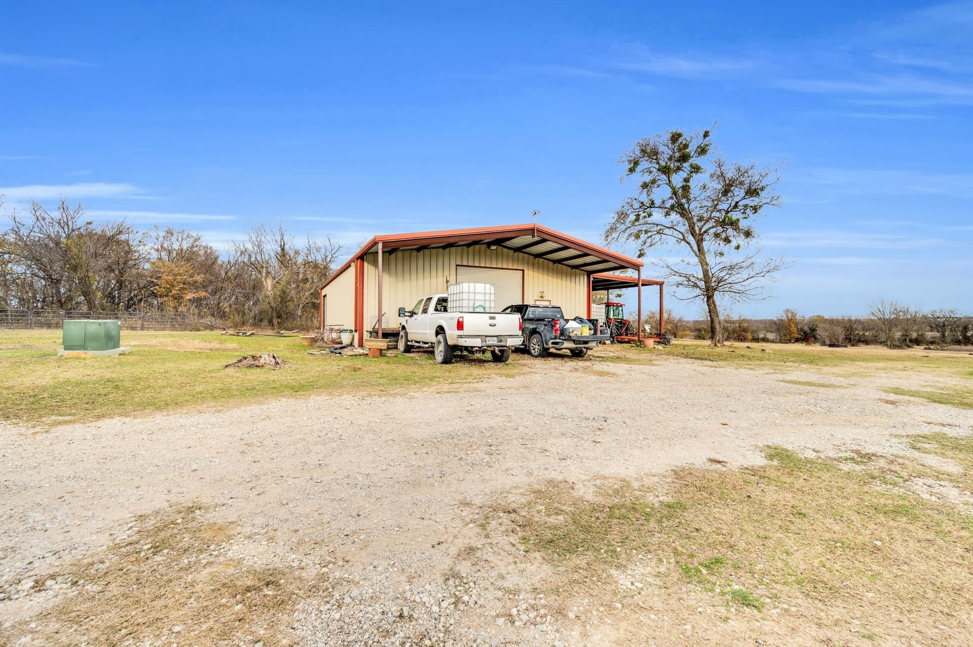 102.62 acres in Ellis County - photo 33