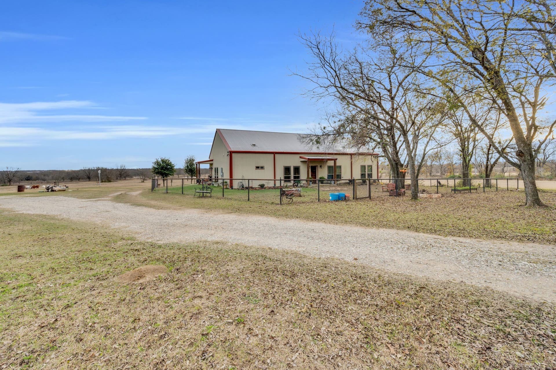 102.62 acres in Ellis County - photo 35