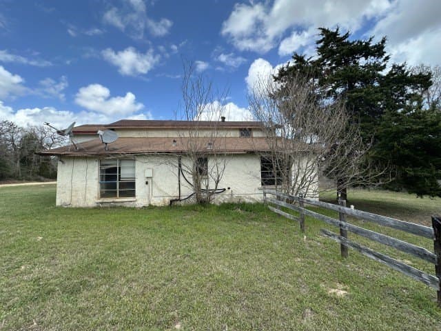 10 acres in Burleson County gallery image 4