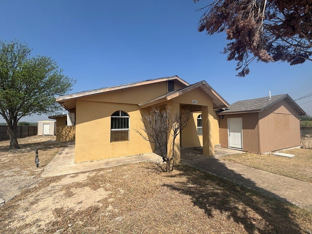 27,878.4 acres in Maverick County gallery image 2