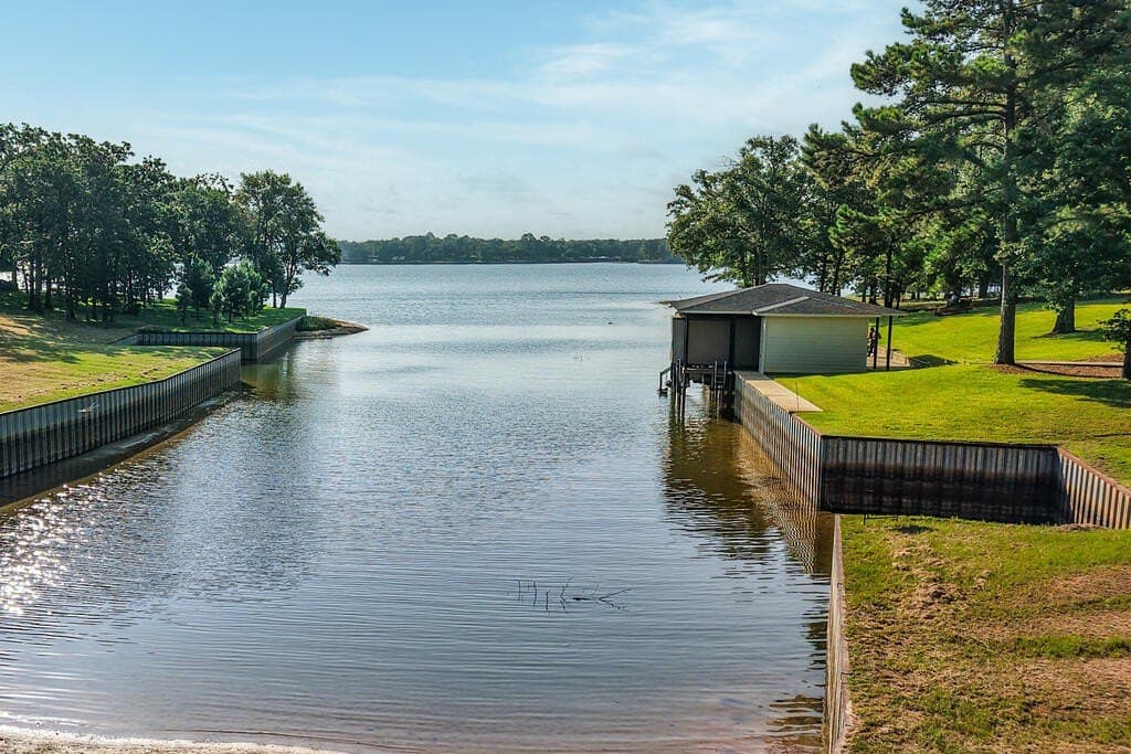 1.17 acres in Henderson County - photo 10