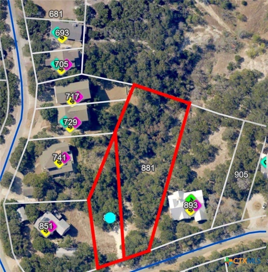 0.91 acres in Comal County - photo 3