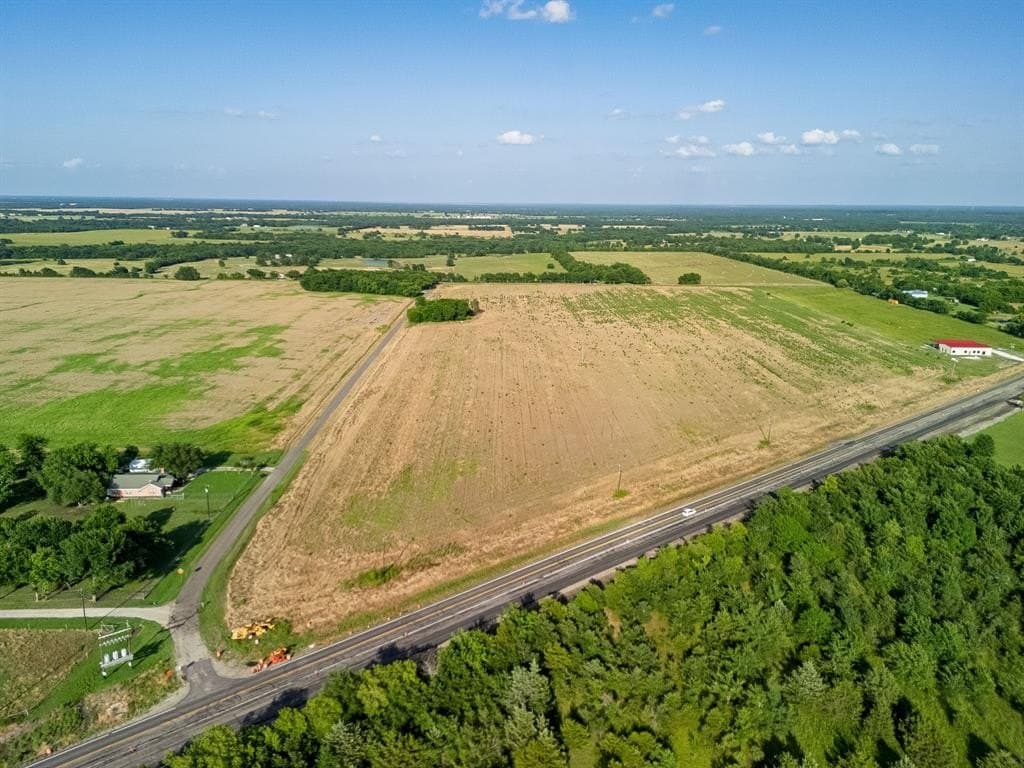 10.1 acres in Hunt County gallery image 4