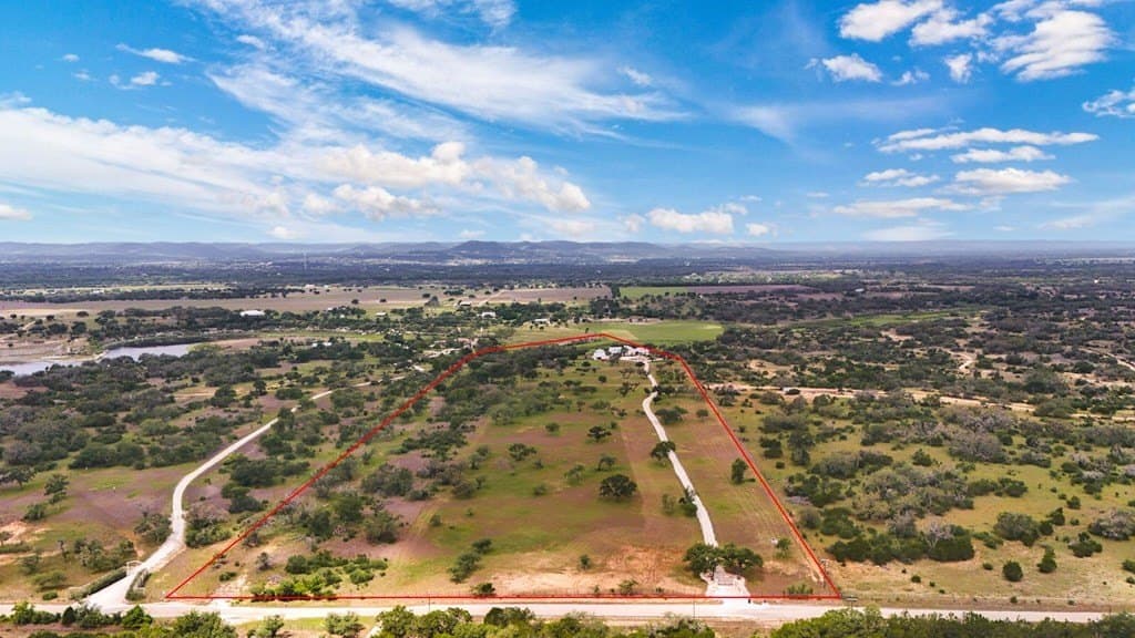 33.35 acres in Bandera County featured view