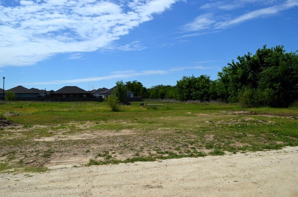 0.09 acres in Henderson County gallery image 2