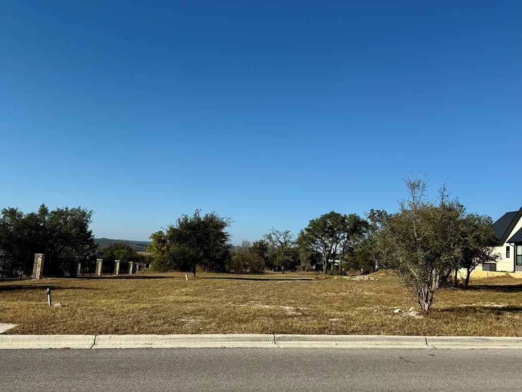 0.53 acres in Kerr County gallery image 4