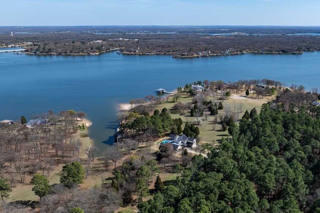 1.62 acres in Henderson County gallery image 4