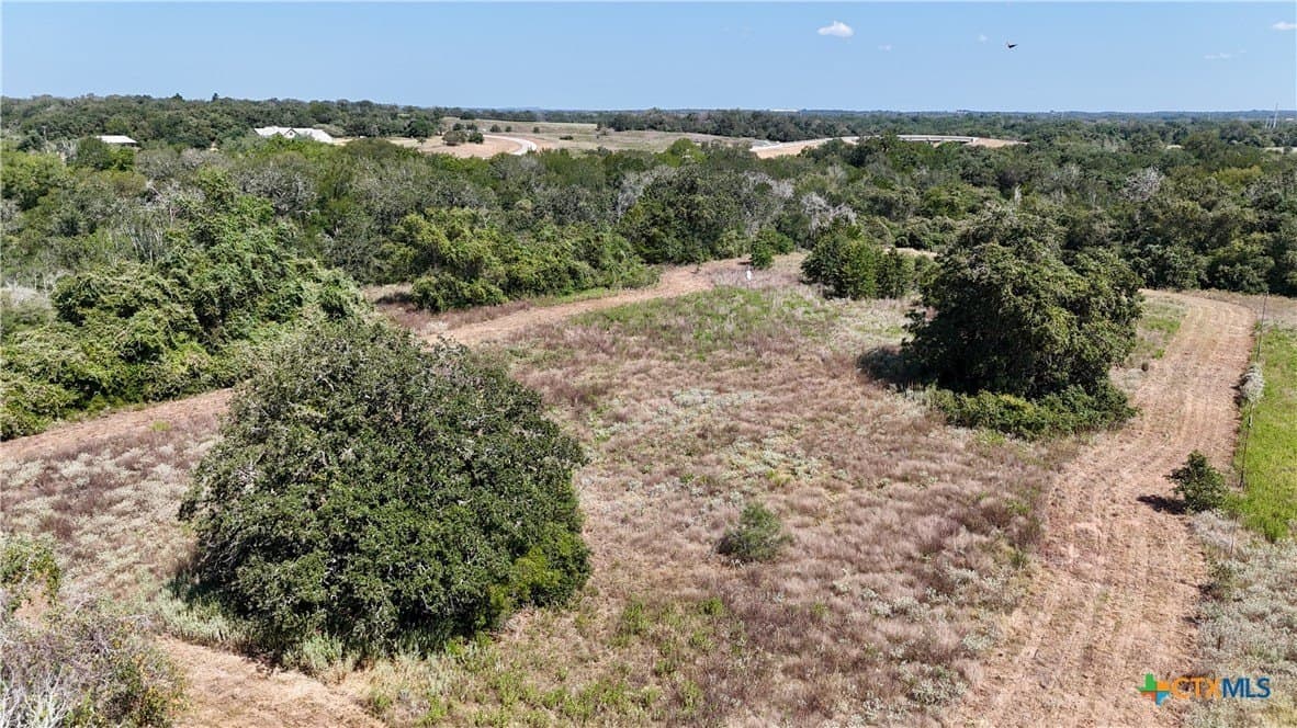 18.27 acres in Gonzales County - photo 16