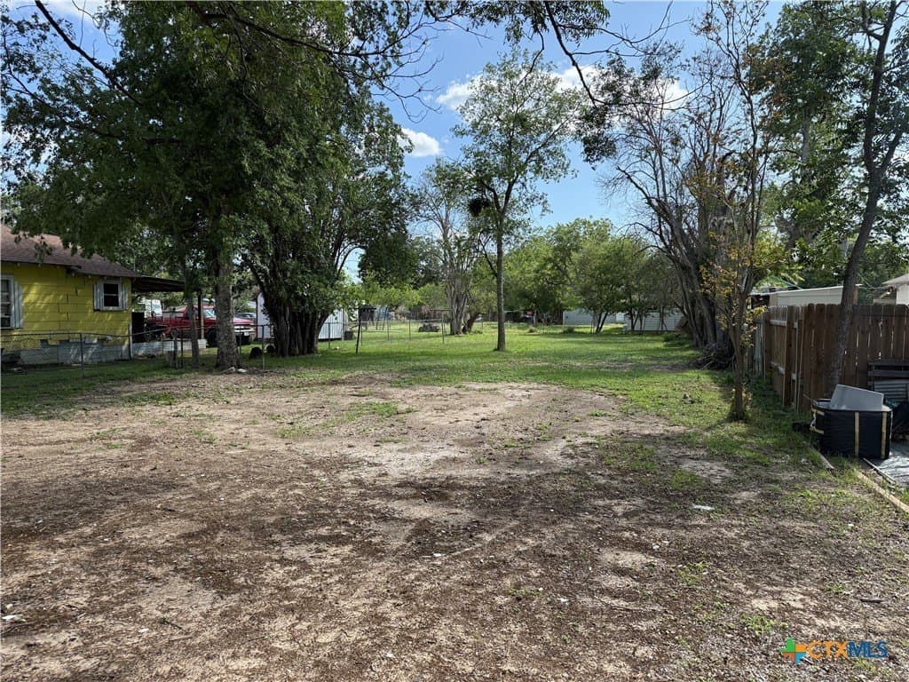 0.18 acres in Comal County gallery image 2