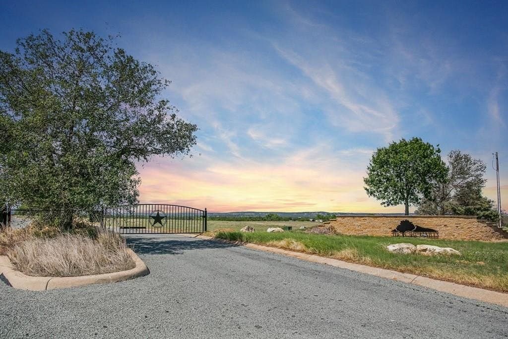 4.05 acres in Gillespie County - photo 6