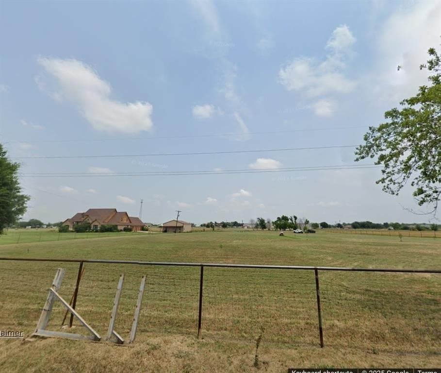 4.87 acres in Kaufman County gallery image 2