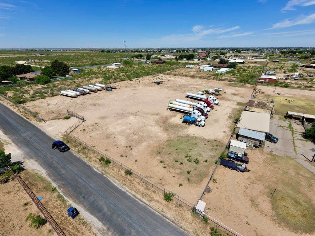2.85 acres in Ector County gallery image 2