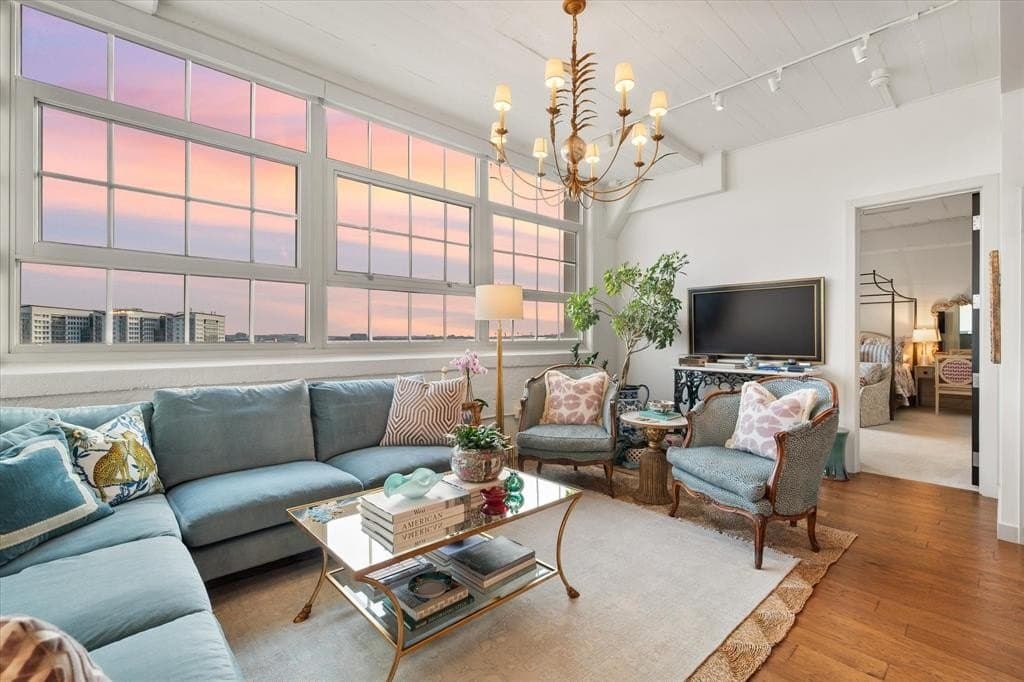 10.68 acres in Tarrant County gallery image 2