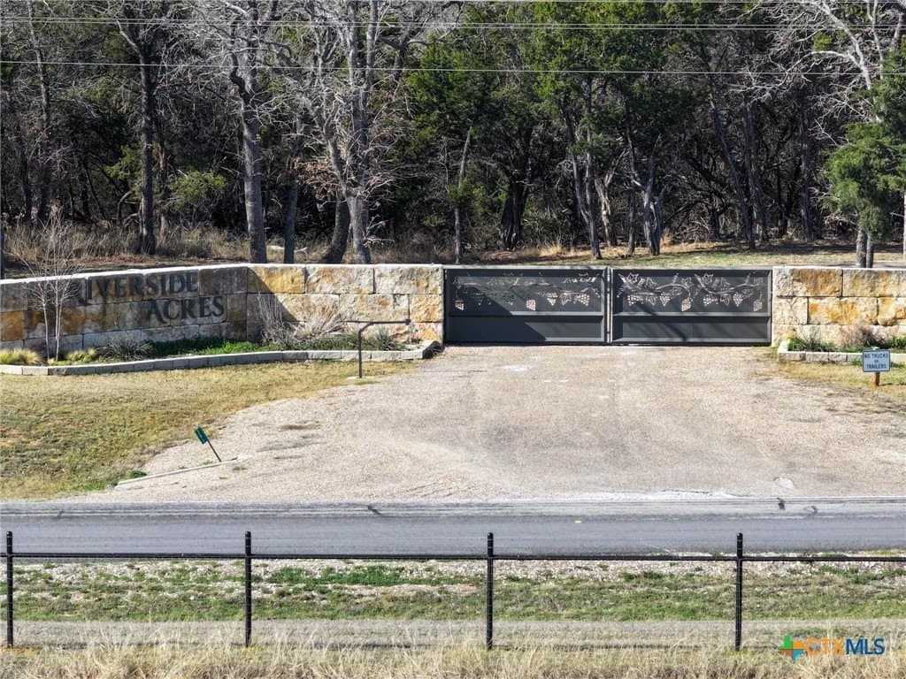 2.2 acres in Hill County - photo 18