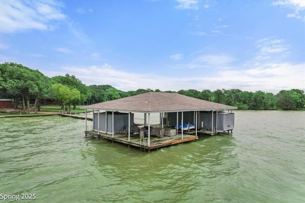 11.79 acres in Navarro County