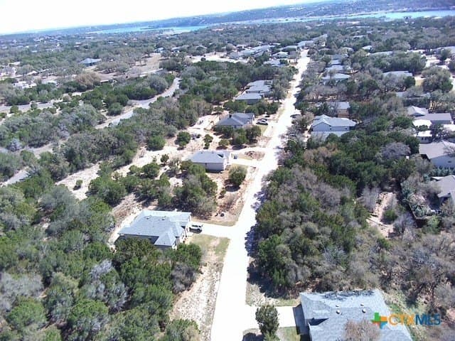 0.27 acres in Travis County gallery image 4