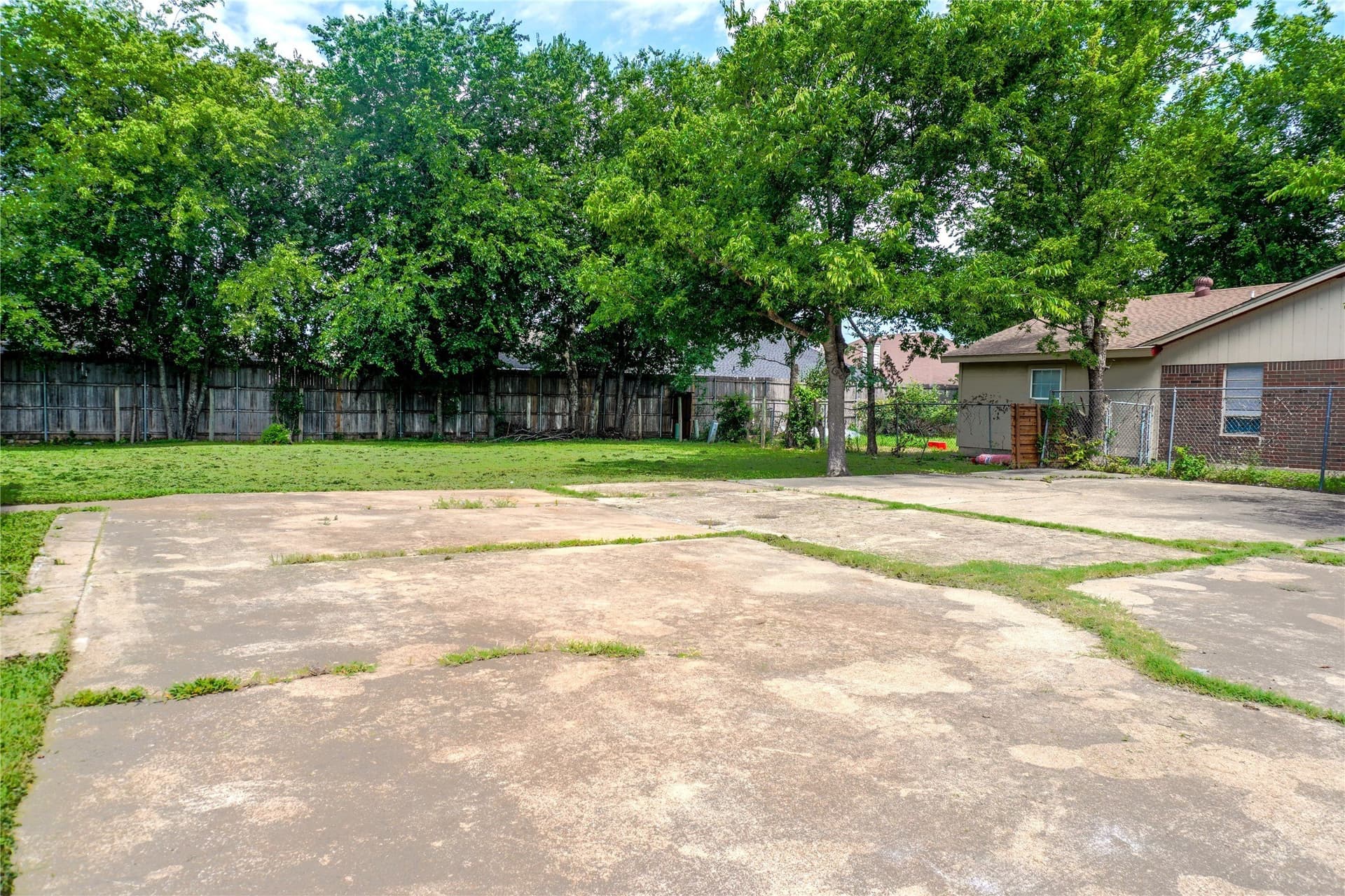 0.2 acres in Tarrant County gallery image 4