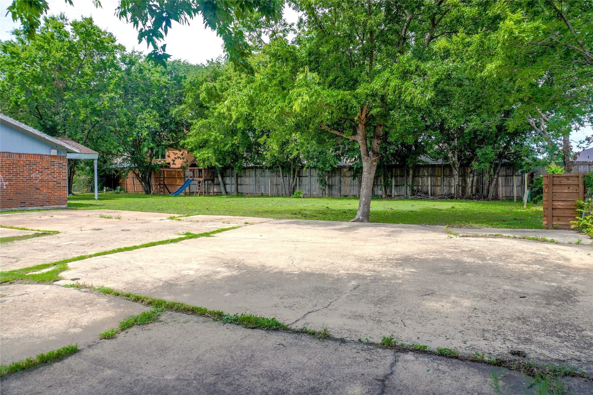 0.2 acres in Tarrant County gallery image 3