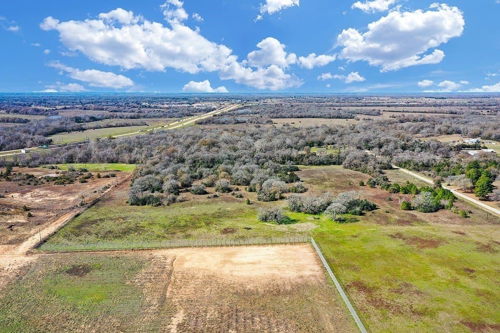 25.13 acres in Waller County - photo 16