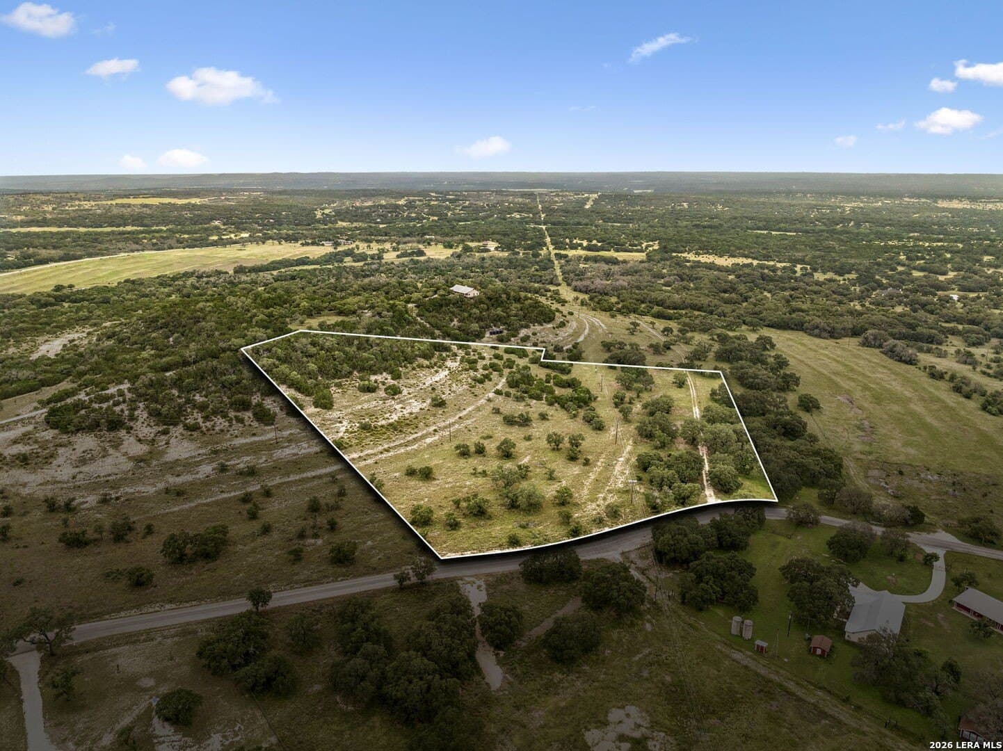 10 acres in Kendall County gallery image 2