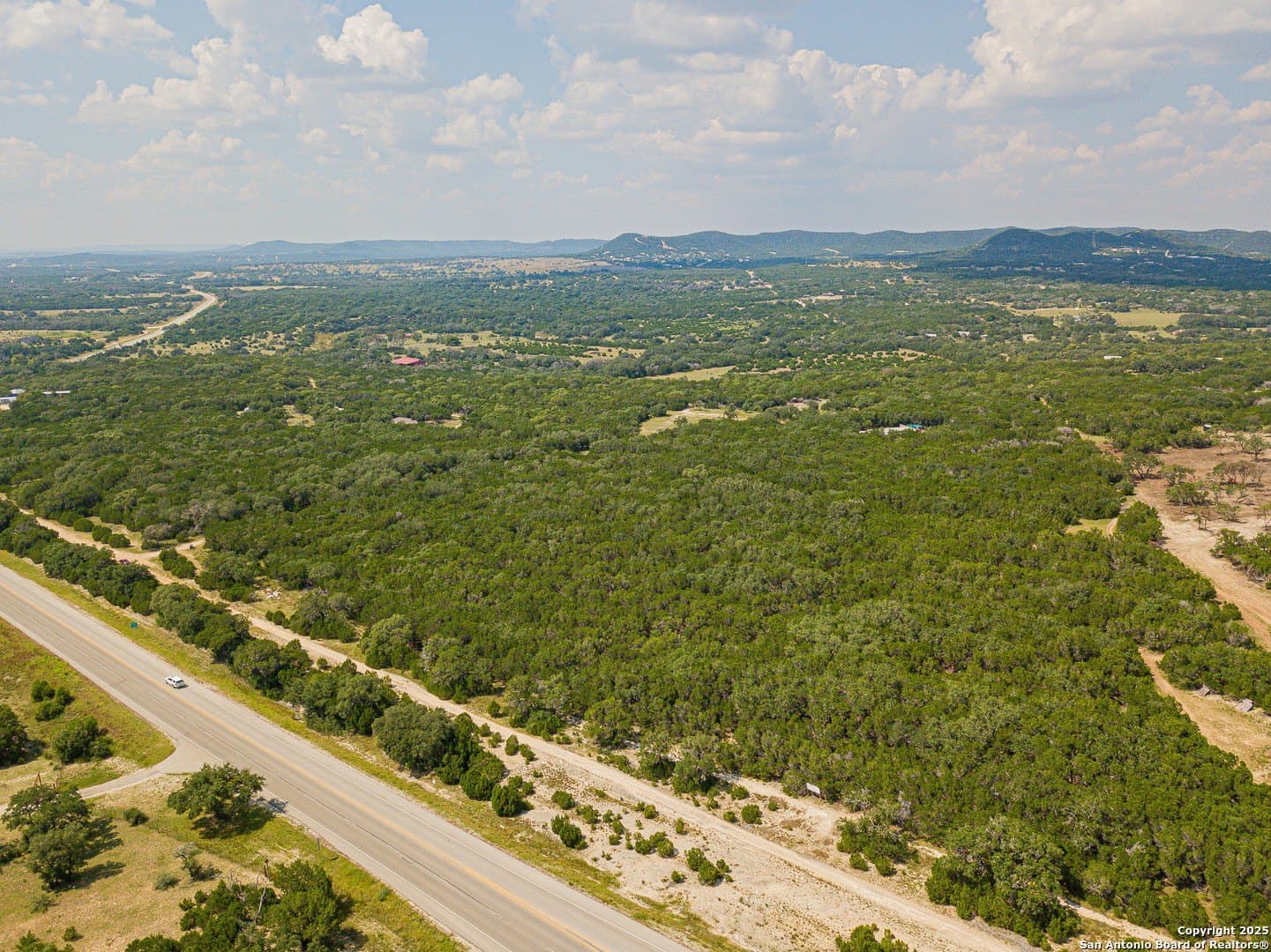 11.52 acres in Bandera County - photo 7