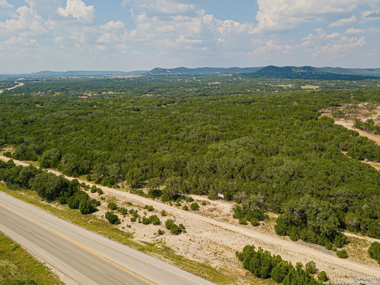 11.52 acres in Bandera County - photo 8