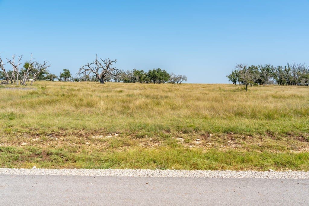 5.44 acres in Gillespie County - photo 9