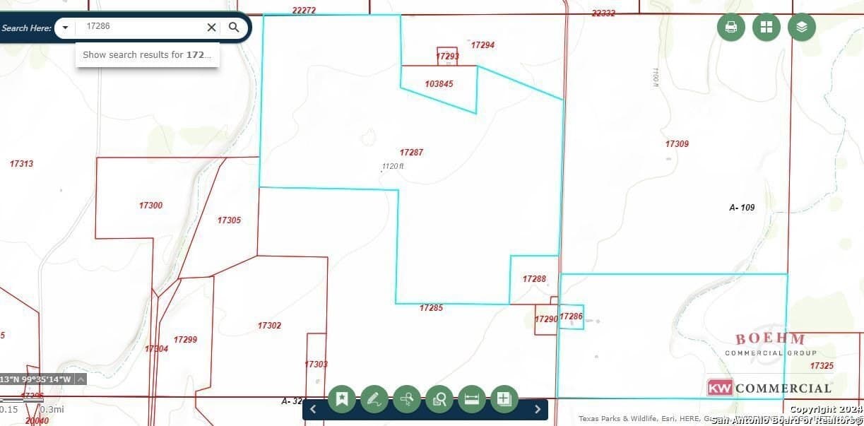 677 acres in Uvalde County gallery image 4