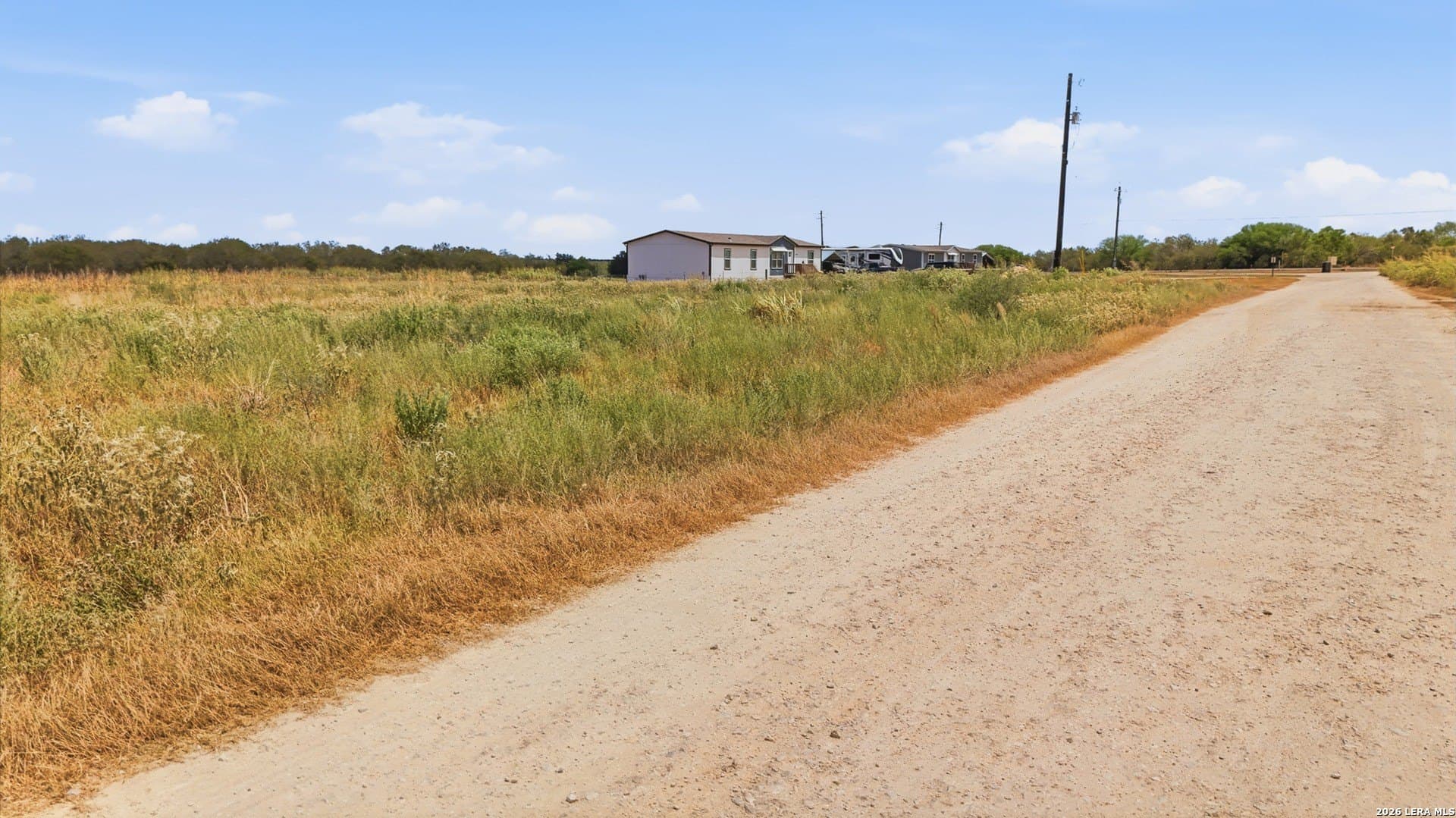 2 acres in Gonzales County - photo 12