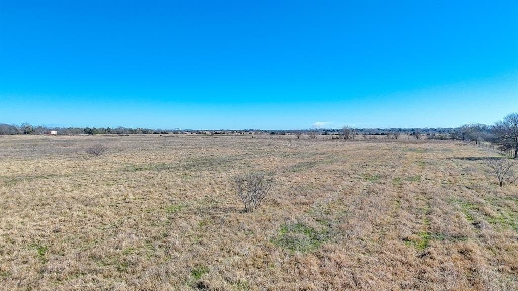 5.02 acres in Navarro County gallery image 4