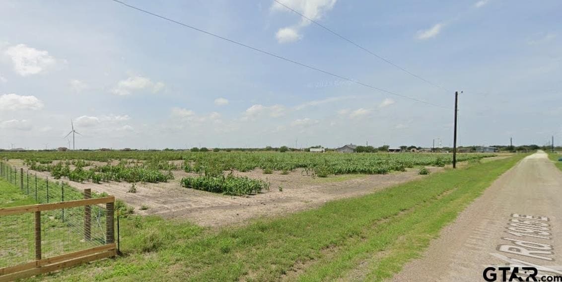 5 acres in Willacy County - photo 3