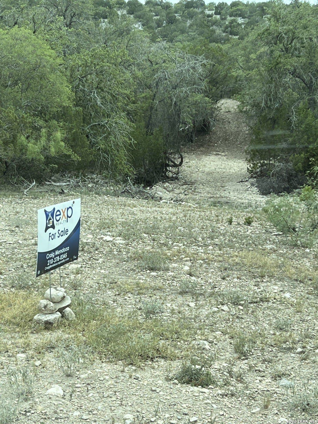25.47 acres in Edwards County gallery image 2
