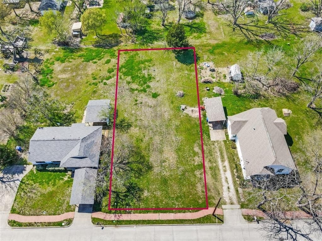 0.32 acres in Collin County gallery image 2