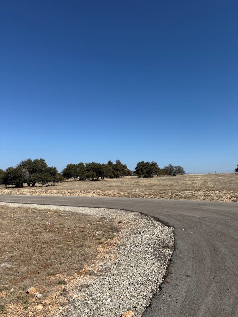 10.22 acres in Gillespie County gallery image 3