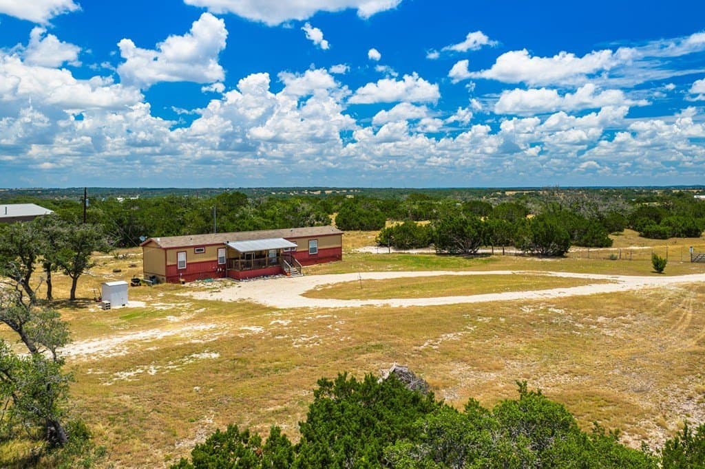 140.27 acres in Gillespie County - photo 8