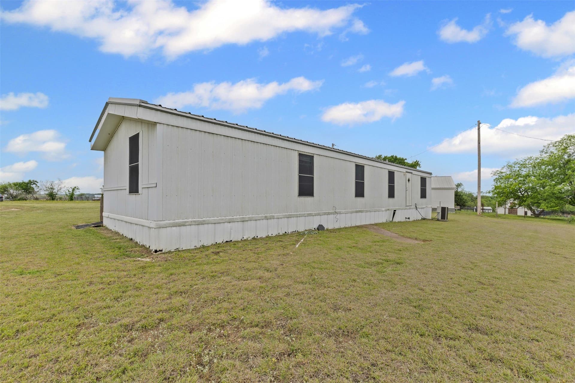 22 acres in Hill County - photo 17