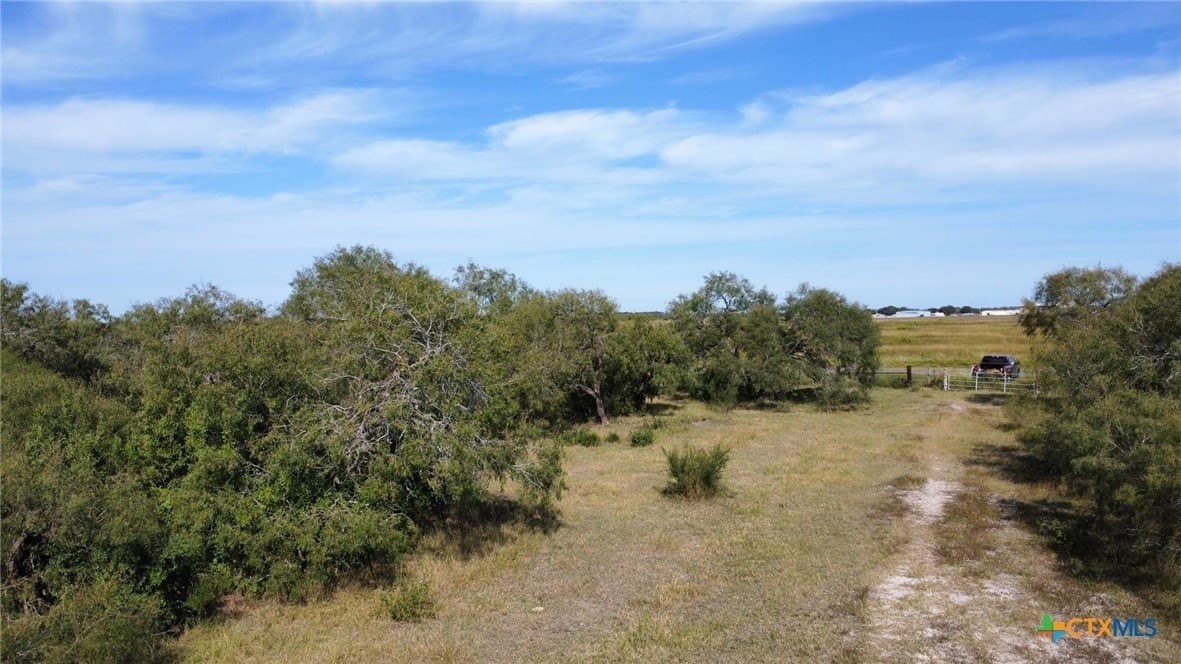 21 acres in San Patricio County - photo 2