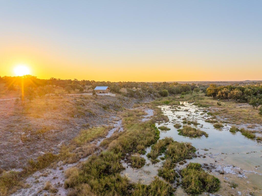 171.73 acres in Gillespie County - photo 3