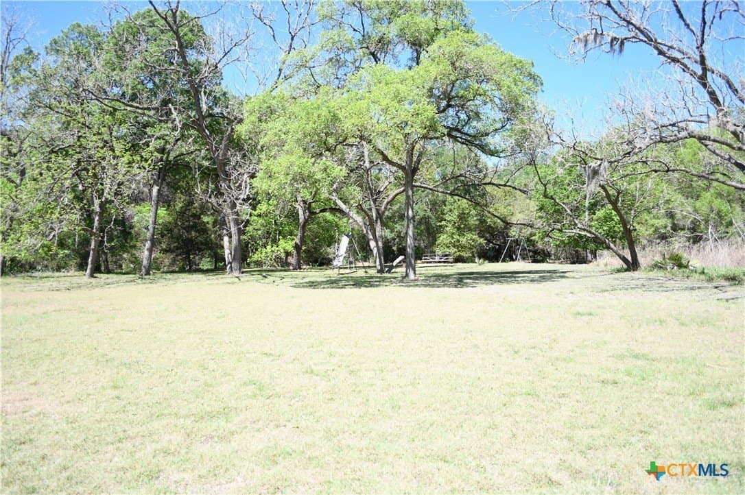 0.31 acres in Comal County - photo 33