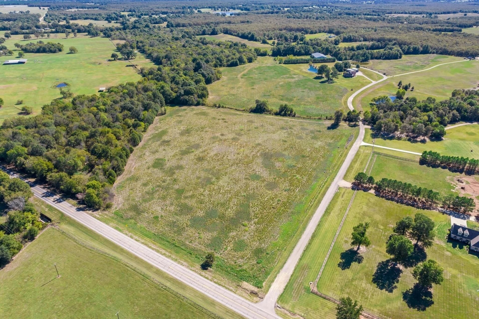4 acres in Lamar County - photo 4