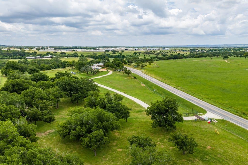 52.23 acres in Gillespie County - photo 9