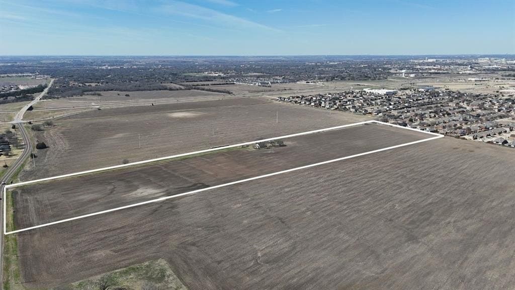 25.31 acres in Ellis County featured view