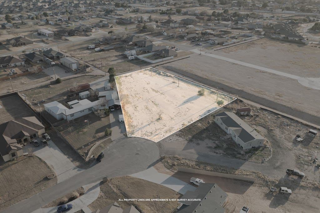 0.91 acres in Midland County gallery image 3