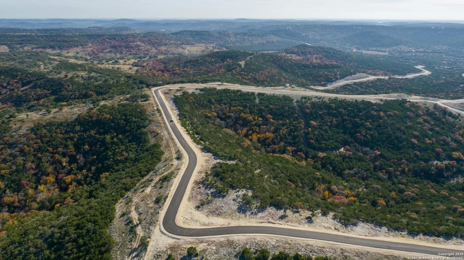 5.09 acres in Bandera County gallery image 2
