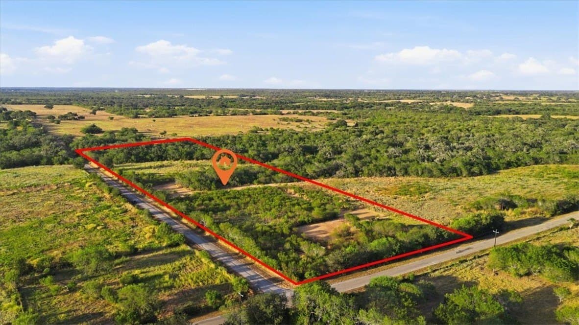 10 acres in Bee County