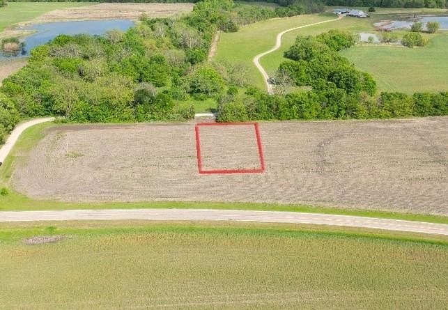 1 acres in Lamar County