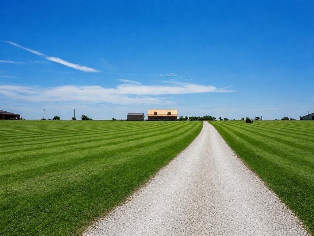 11.1 acres in Cooke County gallery image 2