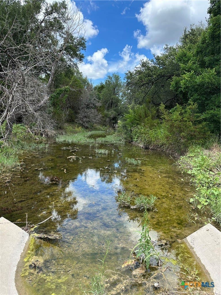 10 acres in Lampasas County gallery image 3