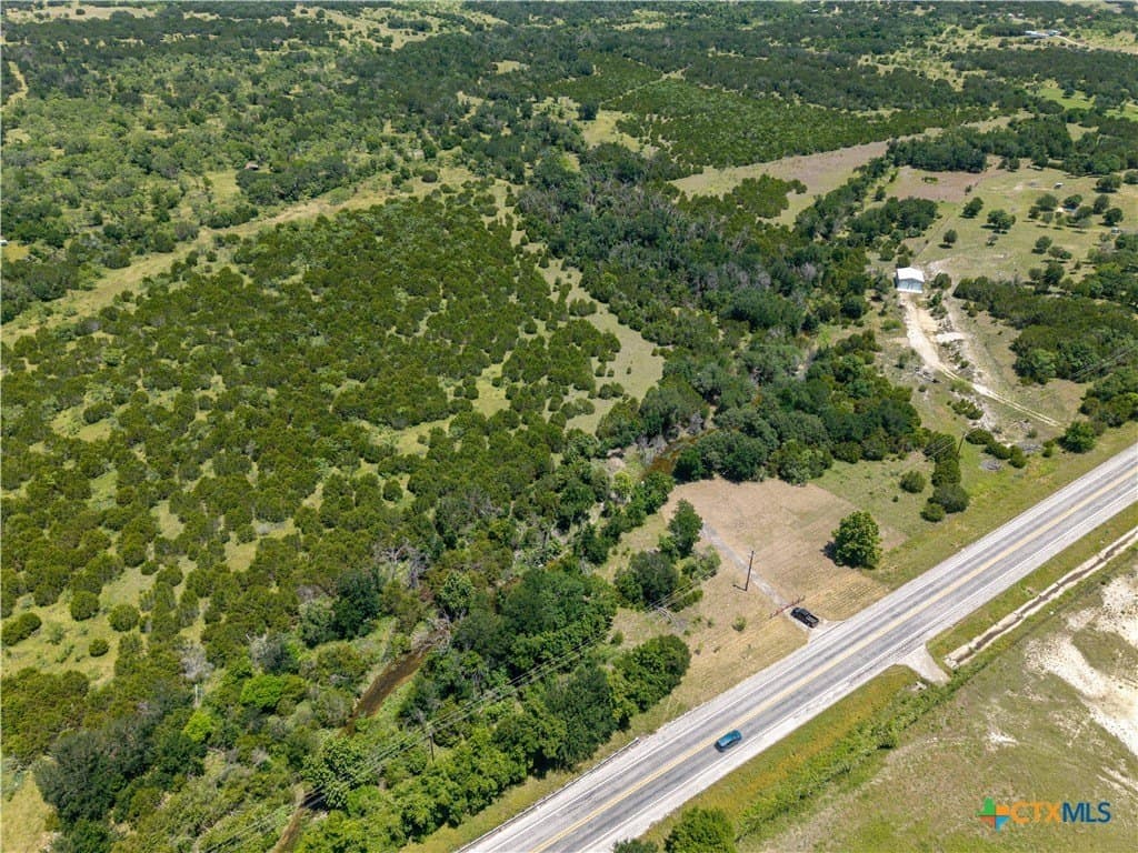 10 acres in Lampasas County gallery image 4