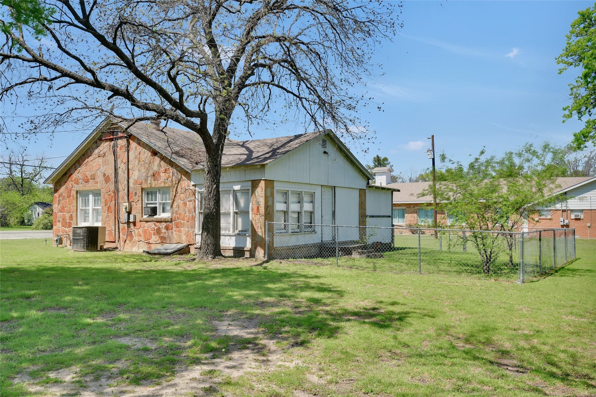 2.41 acres in Wise County - photo 11